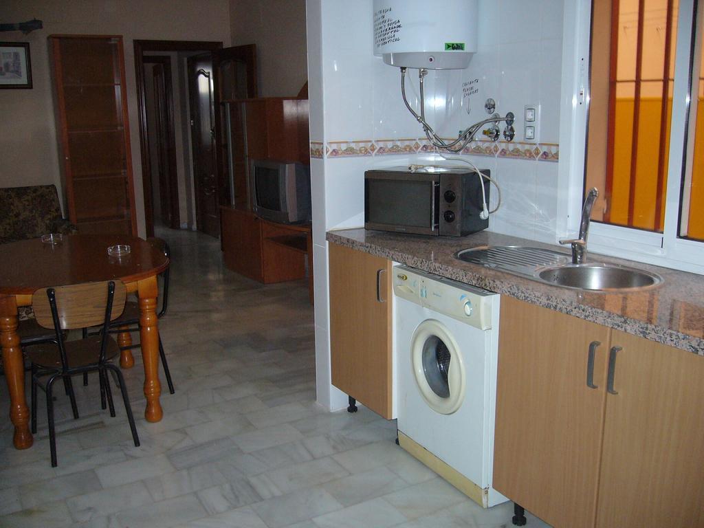 Apartamentos Alamare Sevilla Pokoj fotografie